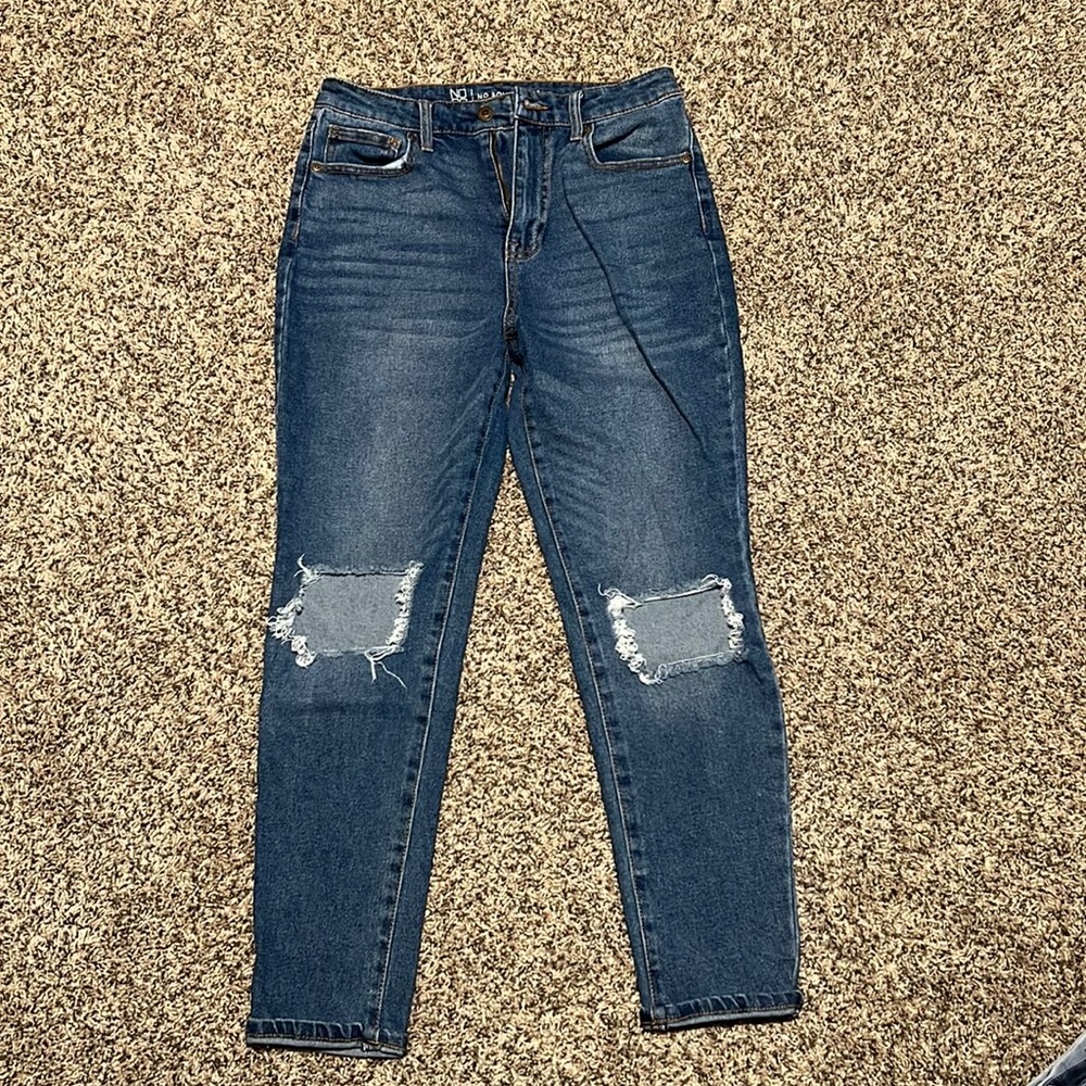 No Boundaries mom jeans